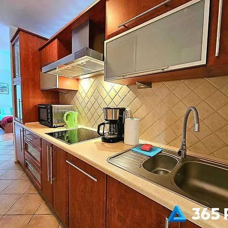 365pam - Safari - Garaz W Cenie